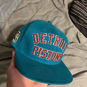 Detroit Pistons Mitchell and Ness Snapback